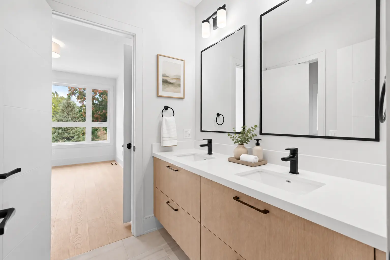5 Richmond Park Drive interior photo