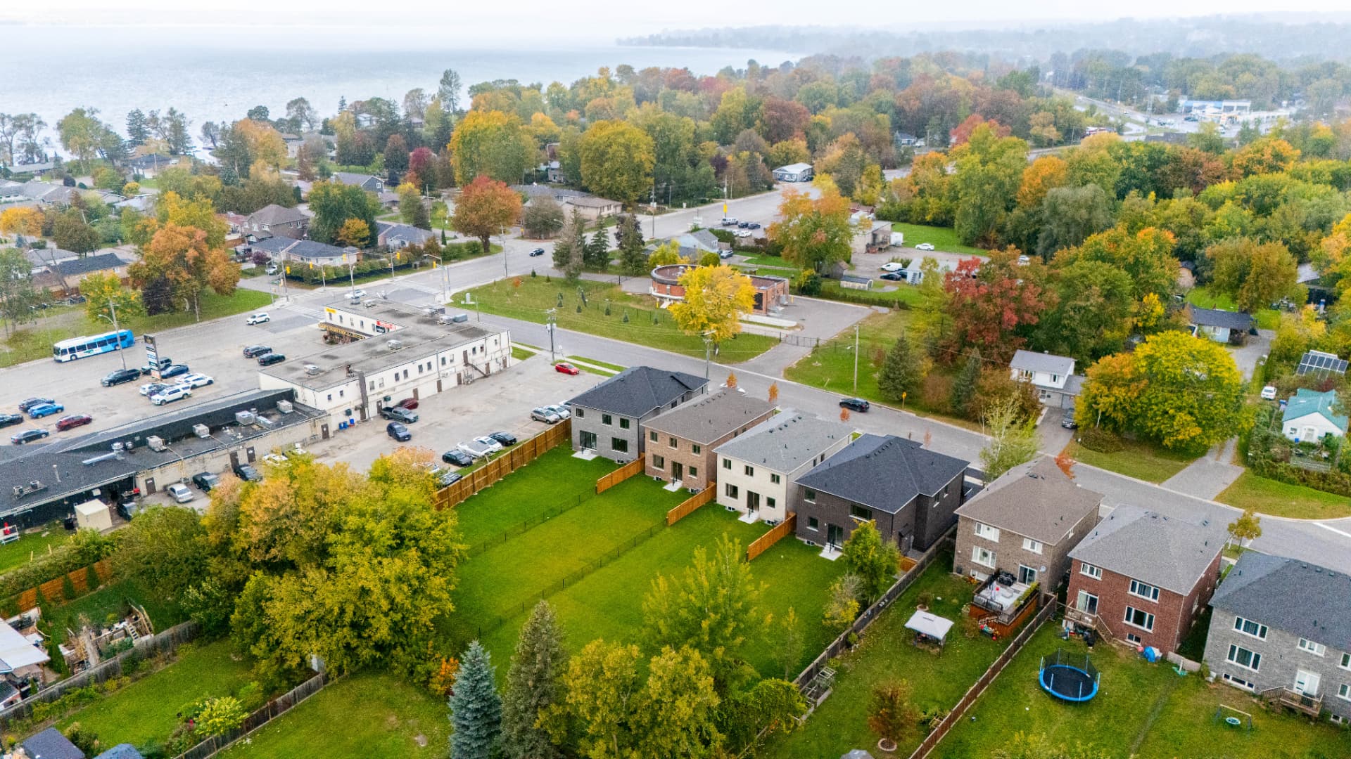 Aerial view of the property and lot